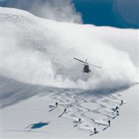 Cu Nikonul la skiat . Heliskiing