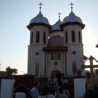 Biserica Sfanta Treime - Chichis Covasna.pps