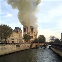 Notre-Dame de Paris inainte, in timpul sau dupa incendiu
