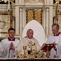 Papa Francisc pelerin in Romania, prima zi