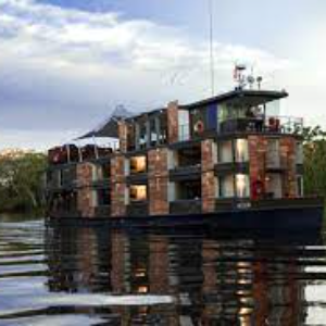 Naviguer sur le fleuve Amazone vers l'inexploré