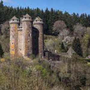 L'Auvergne, une terre d'histoire à la nature préservée